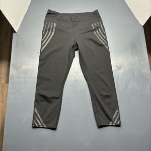 Athleta Black Athletic Performance Cropped Chaturanga Leggings Women's Sz M